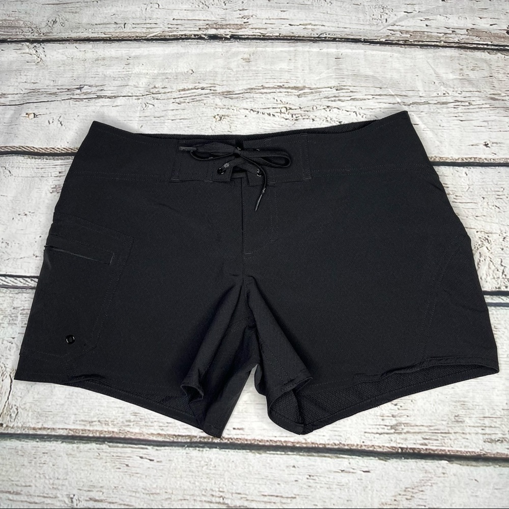Athleta Drawstring hiking / Board Shorts Size 4